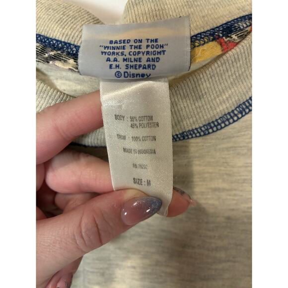 Vintage 90s Y2K Disney Winnie the Pooh Yellow T Shirt Sz M 1990s Crop Design Hem - Picture 5 of 8